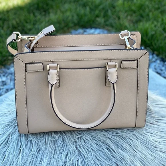 NWT Michael Kors Bag - Picture 10 of 12